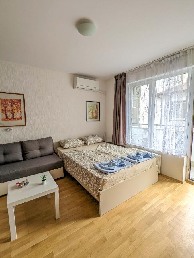 Top Center Relax, Ndk & Vitoshka Str, Free Secured Parking Sofia Exterior photo